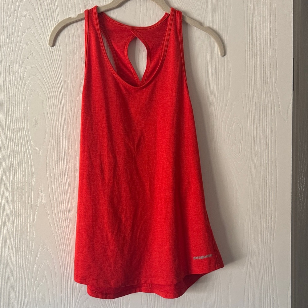 Patagonia Women’s Red Tank Top Size Medium Like New